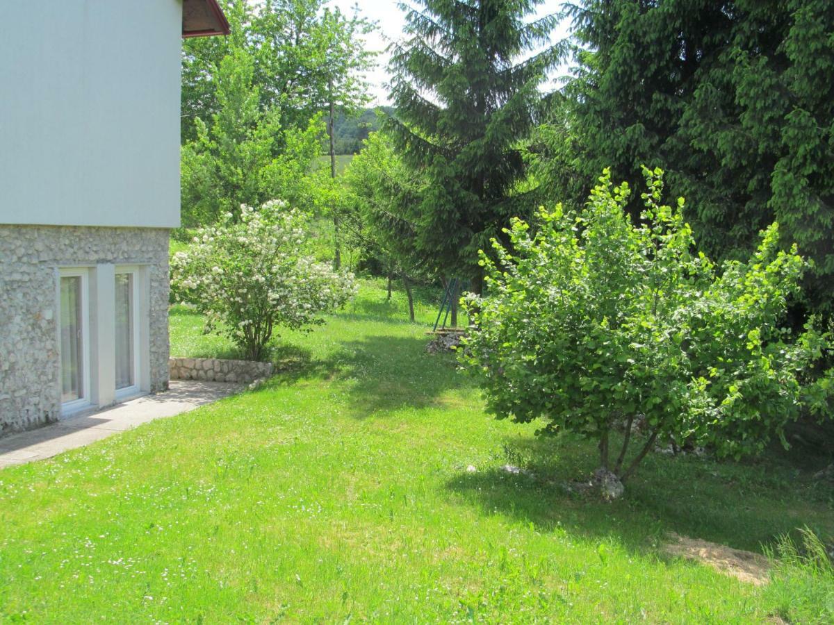 Natasa Apartments Jezerce Esterno foto