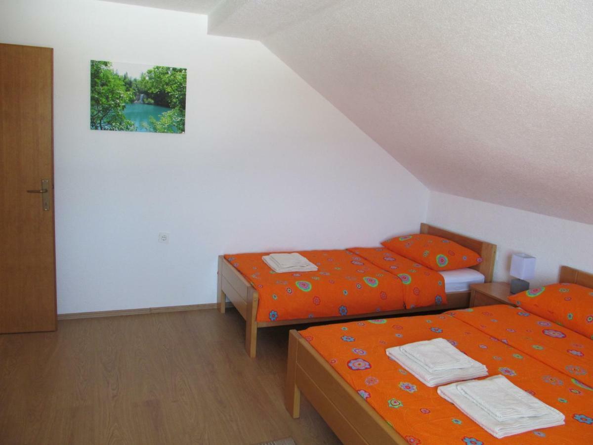 Natasa Apartments Jezerce Esterno foto